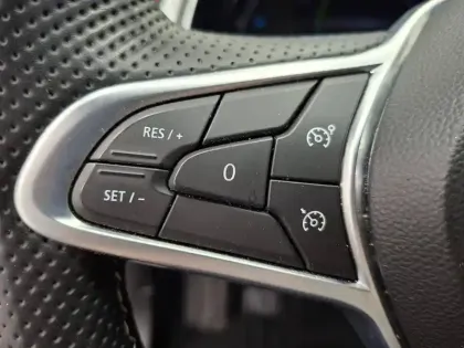 Photo 34 Renault Captur  E-Tech 145 - 21B