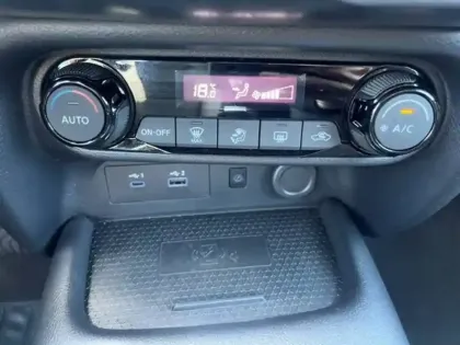 Photo 10 Nissan Juke  HYBRID 143