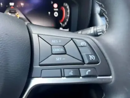 Photo 13 Nissan Juke  HYBRID 143