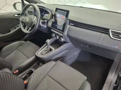 Photo 26 Renault Clio  E-Tech full hybrid 145 ch GSR2