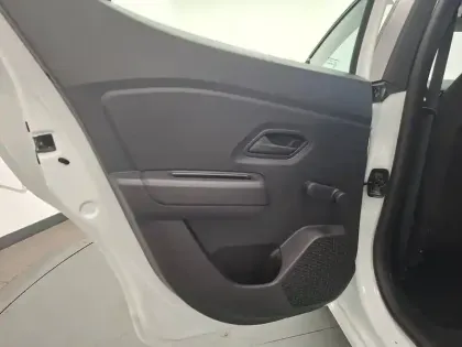 Photo 21 Dacia Sandero  SCe 65