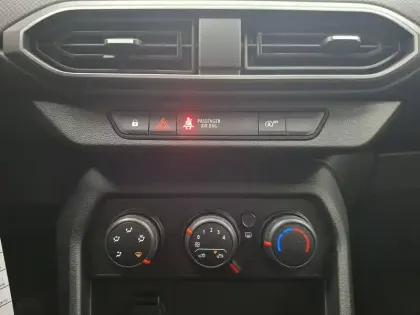 Photo 37 Dacia Sandero  SCe 65