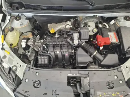 Photo 38 Dacia Sandero  SCe 65