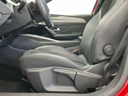 Photo 29 Peugeot 308  BlueHDi 130ch S&S EAT8