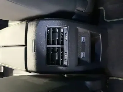 Photo 32 Peugeot 308  BlueHDi 130ch S&S EAT8