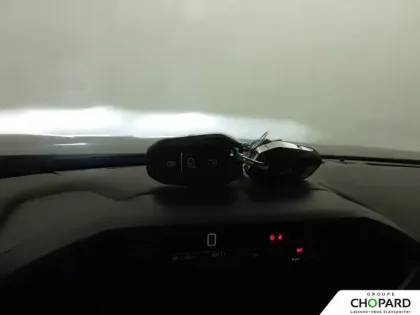 Photo 13 Peugeot 2008  Electrique 136 ch