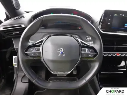 Photo 15 Peugeot 2008  Electrique 136 ch