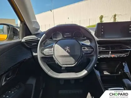 Photo 15 Peugeot 208  PureTech 75 S&S BVM5