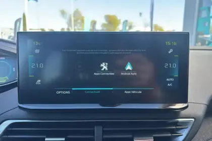 Photo 23 Peugeot 3008  Hybrid 225 e-EAT8