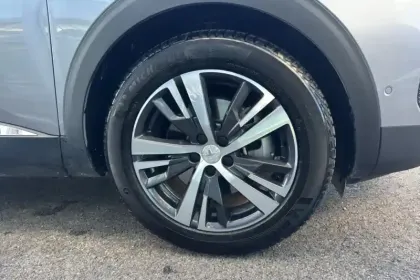 Photo 14 Peugeot 3008  Hybrid 225 e-EAT8