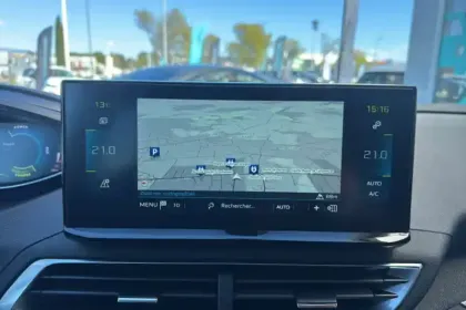 Photo 22 Peugeot 3008  Hybrid 225 e-EAT8