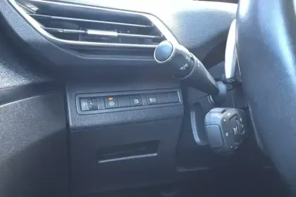 Photo 20 Peugeot 3008  Hybrid 225 e-EAT8