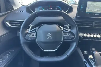 Photo 17 Peugeot 3008  Hybrid 225 e-EAT8