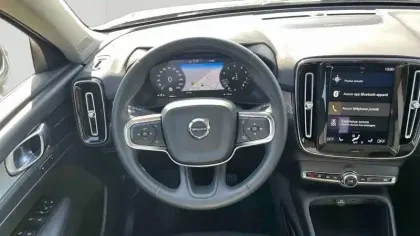 Photo 5 Volvo Xc40  T3 163 ch Geartronic 8