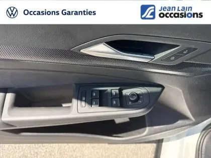 Photo 18 Volkswagen Golf  1.5 eTSI EVO2 150 DSG7