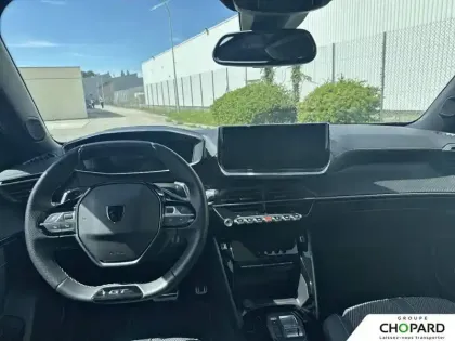 Photo 11 Peugeot 2008  Hybrid 136 e-DCS6