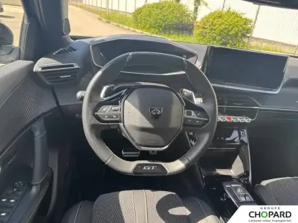 Photo 15 Peugeot 2008  Hybrid 136 e-DCS6