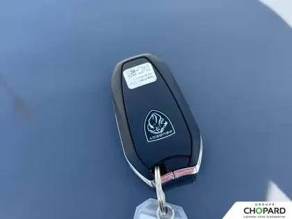 Photo 20 Peugeot 2008  Hybrid 136 e-DCS6