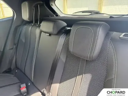 Photo 18 Peugeot 2008  Hybrid 136 e-DCS6