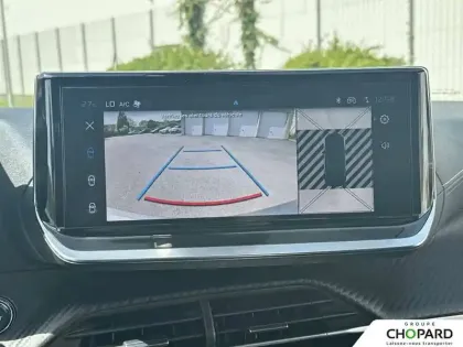 Photo 14 Peugeot 2008  Hybrid 136 e-DCS6