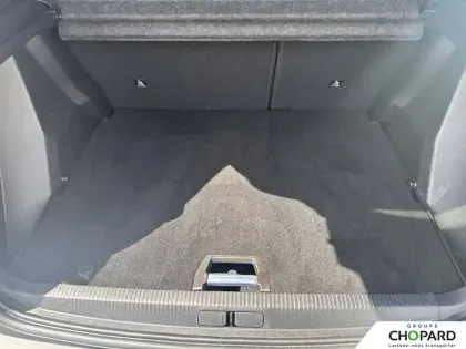 Photo 7 Peugeot 2008  Hybrid 136 e-DCS6