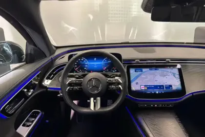 Photo 20 Mercedes Classe E  220 d 9G-Tronic