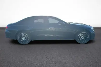 Photo 6 Mercedes Classe E  220 d 9G-Tronic