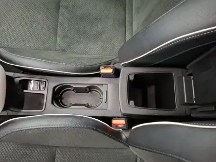 Photo 23 Renault Clio  E-Tech 140 - 21