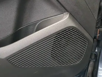 Photo 37 Renault Clio  E-Tech 140 - 21