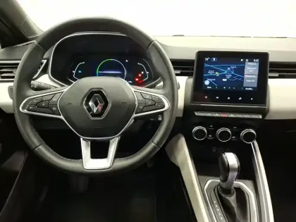 Photo 13 Renault Clio  E-Tech 140 - 21