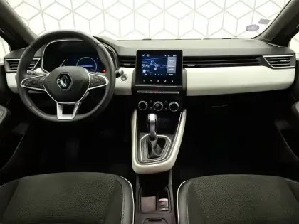 Photo 10 Renault Clio  E-Tech 140 - 21