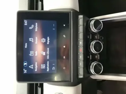 Photo 17 Renault Clio  E-Tech 140 - 21