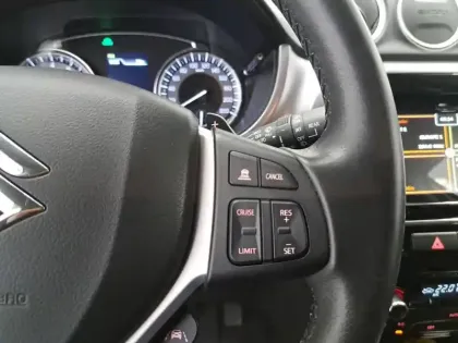 Photo 32 Suzuki Vitara  1.5 Dualjet Hybrid Auto