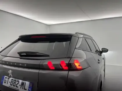 Photo 30 Peugeot 2008  PureTech 130 S&S EAT8