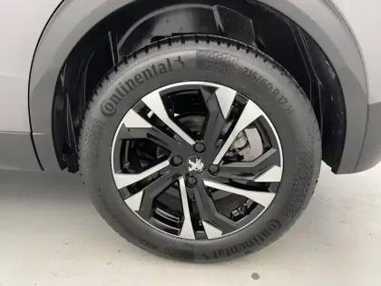 Photo 15 Peugeot 2008  PureTech 130 S&S EAT8