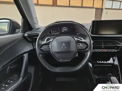 Photo 15 Peugeot 2008  PureTech 130 S&S EAT8