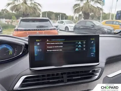 Photo 19 Peugeot 3008  Hybrid 225 e-EAT8