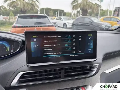 Photo 18 Peugeot 3008  Hybrid 225 e-EAT8