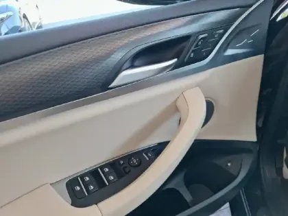 Photo 17 BMW X3  xDrive 30e 292ch BVA8