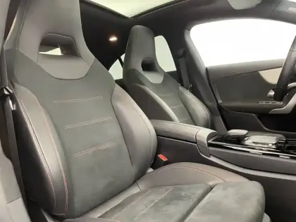 Photo 63 Mercedes CLA  Coupé 250 e 8G-DCT
