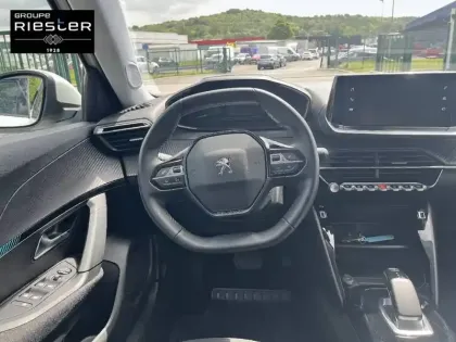 Photo 8 Peugeot 2008  Electrique 136 ch