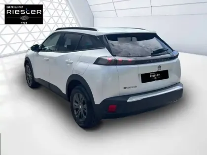Photo 6 Peugeot 2008  Electrique 136 ch