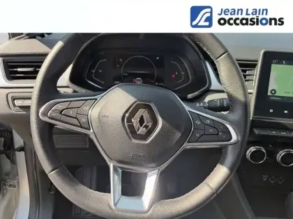 Photo 11 Renault Captur  E-Tech full hybrid 145