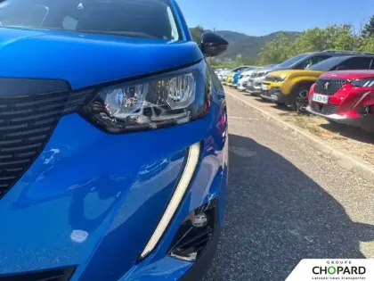 Photo 21 Peugeot 2008  PureTech 130 S&S BVM6