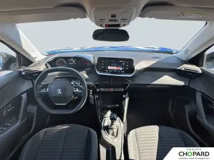 Photo 11 Peugeot 2008  PureTech 130 S&S BVM6