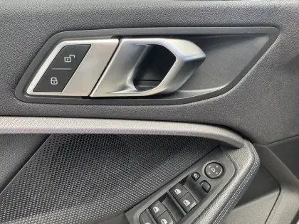 Photo 23 BMW Serie 1 118d 150 ch BVA8