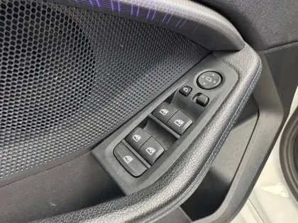 Photo 22 BMW Serie 1 118d 150 ch BVA8