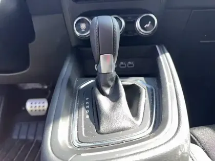 Photo 24 Renault Clio  E-Tech full hybrid 145 ch GSR2