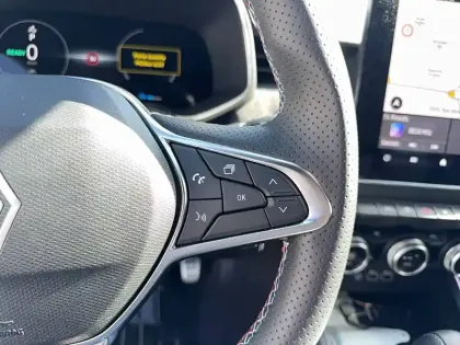 Photo 22 Renault Clio  E-Tech full hybrid 145 ch GSR2