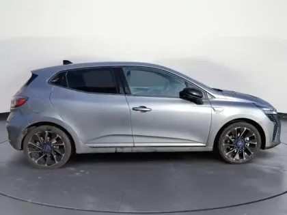 Photo 5 Renault Clio  E-Tech full hybrid 145 ch GSR2